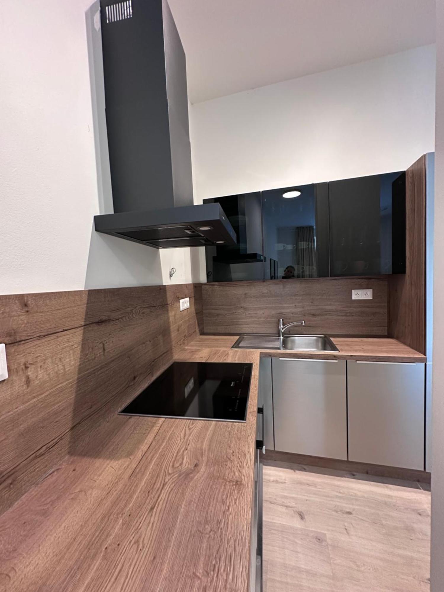 Apartmán Family With 2 Bedrooms, Terrace And Free Garage Parking