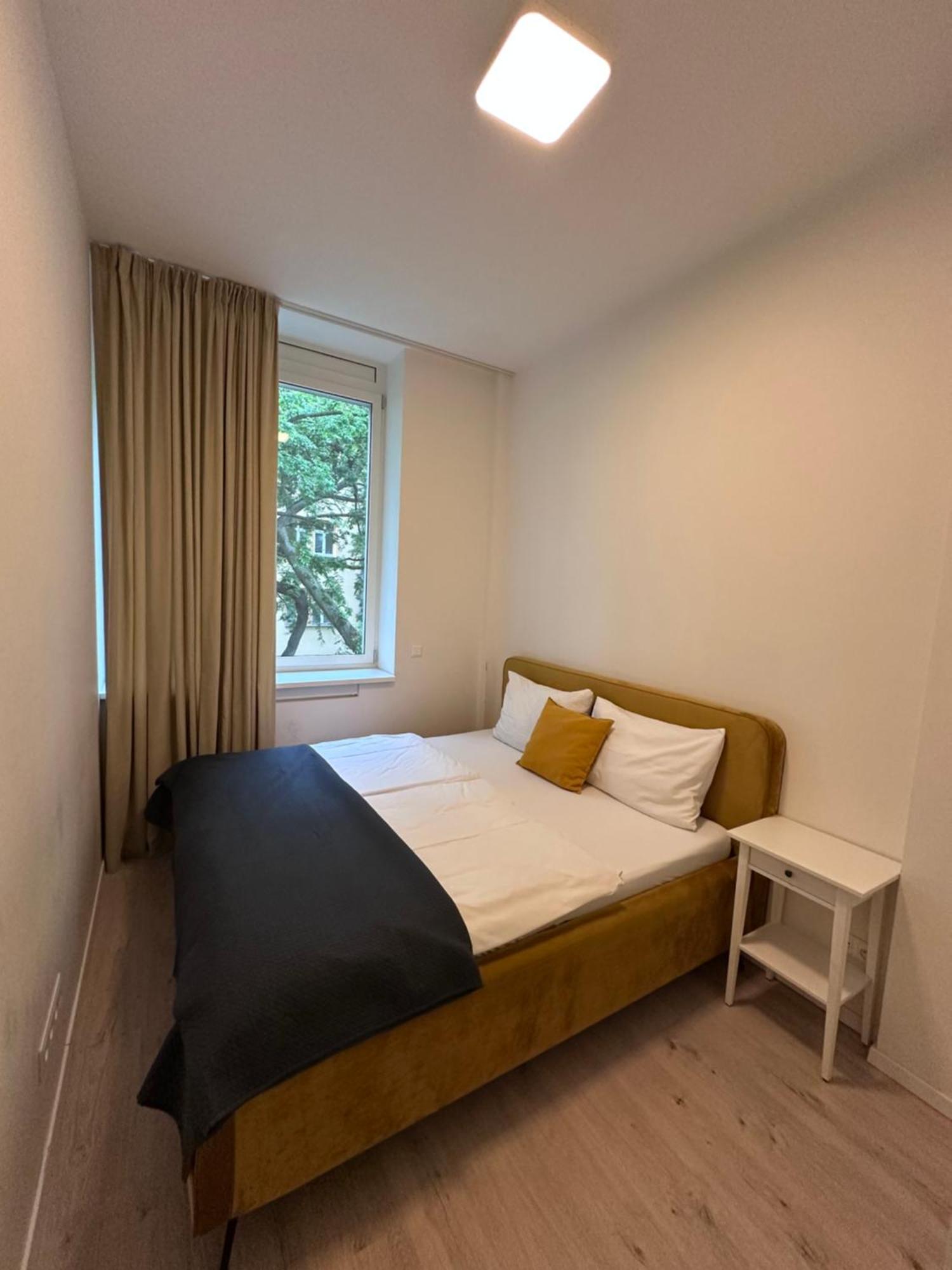 Family With 2 Bedrooms, Terrace And Free Garage Parking